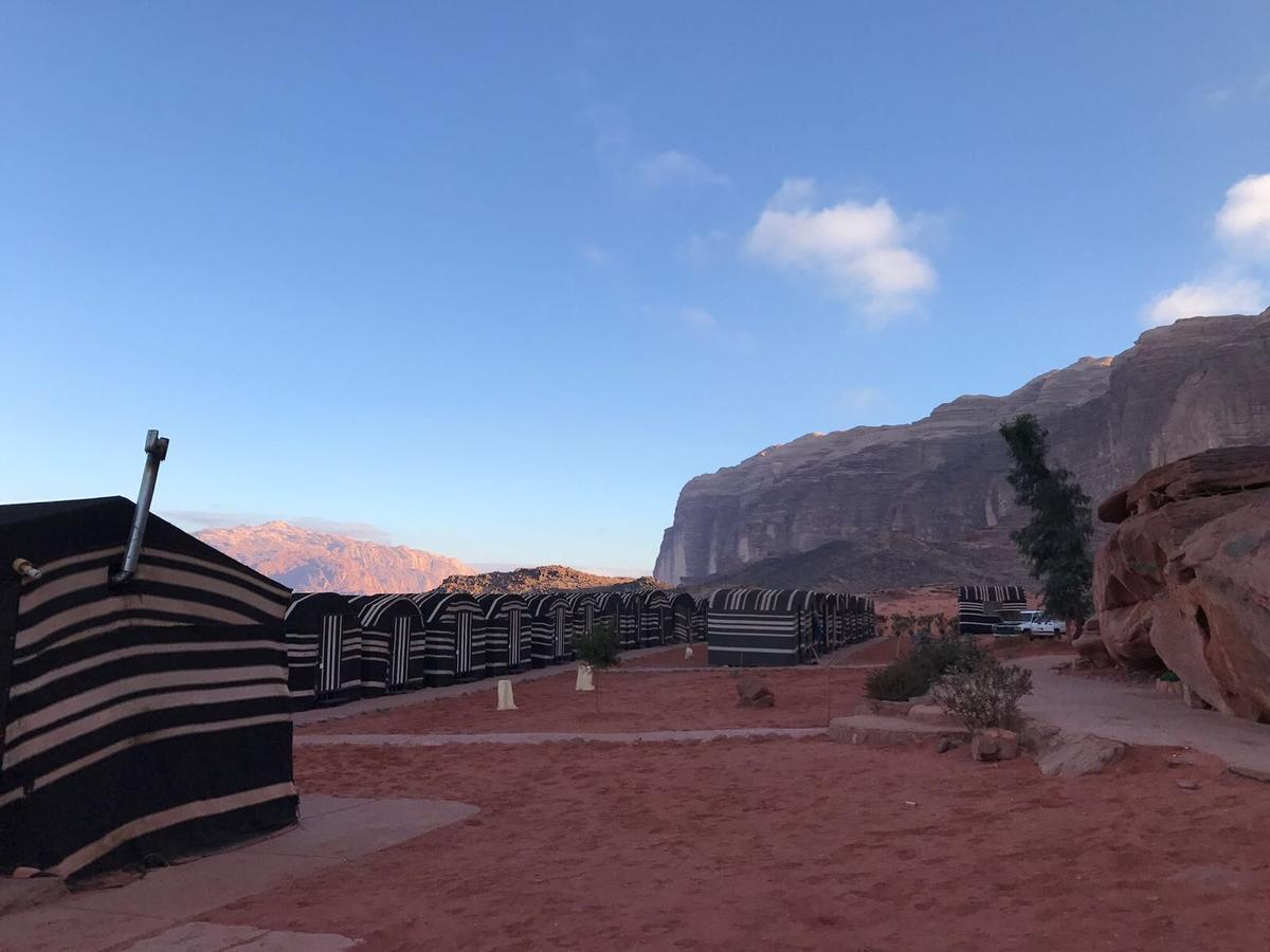 Wadi Rum Light Camp Екстер'єр фото