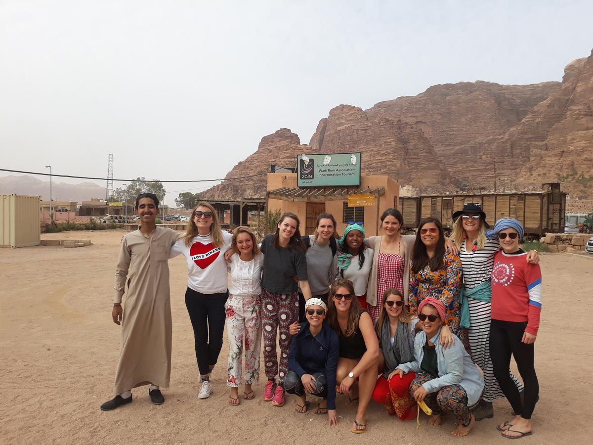 Wadi Rum Light Camp Екстер'єр фото